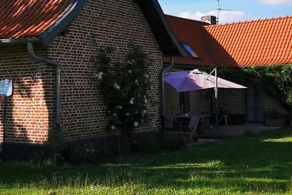 Ferme De Caractere Avec Piscine Et Cheminee Villa Sainghin-en-Mélantois Exterior photo